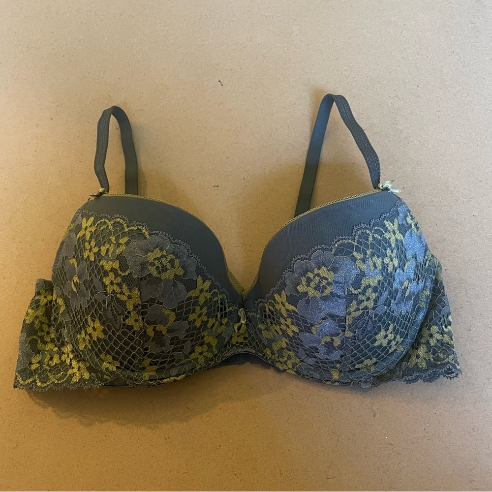 Adore Me Lace Pushup Bra​